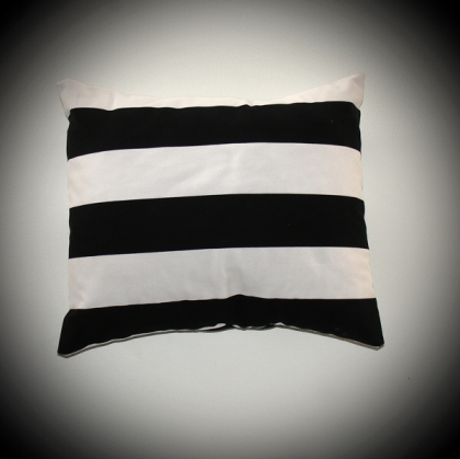 Pillow B&amp;W Stripe  30cm