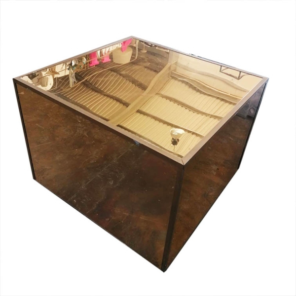 Cake table gold box